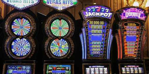 Off-Strip Casinos with High Slot Payouts 